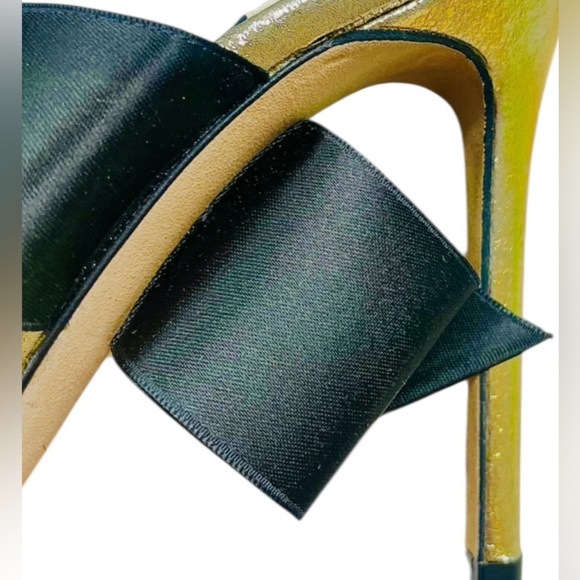 Markin Ryyppy Markinryyppy Metallic
Gold Mule Heels Shoes Black Ribbon Accent 7 - Picture 4 of 6
